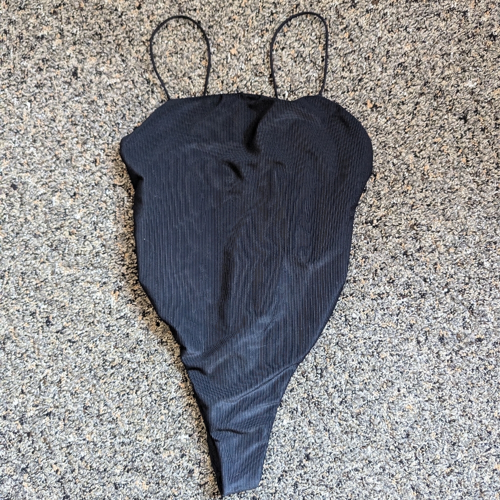 Good American One Piece Ribbed Bathing Suit
